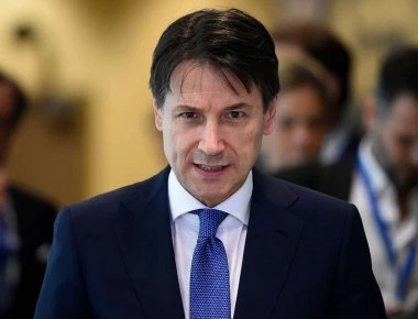 Τζουζέπε Κόντε: «Ισχυρή η ιταλική οικονομία – Βαδίζουμε μόνο μπροστά»